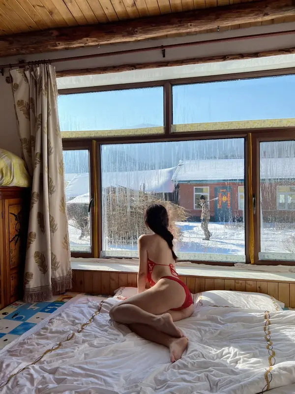 微密圈 红肚兜+下班地铁+乘务员+缆车 - 就是阿朱啊